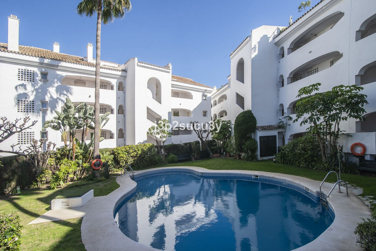 3 Bed Apartment for sale in Guadalmina Baja Costa Del Sol, Málaga, Spain