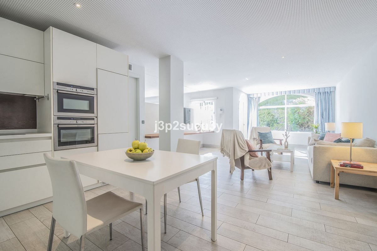 3 Bed Apartment for sale in Guadalmina Baja Costa Del Sol, Málaga, Spain