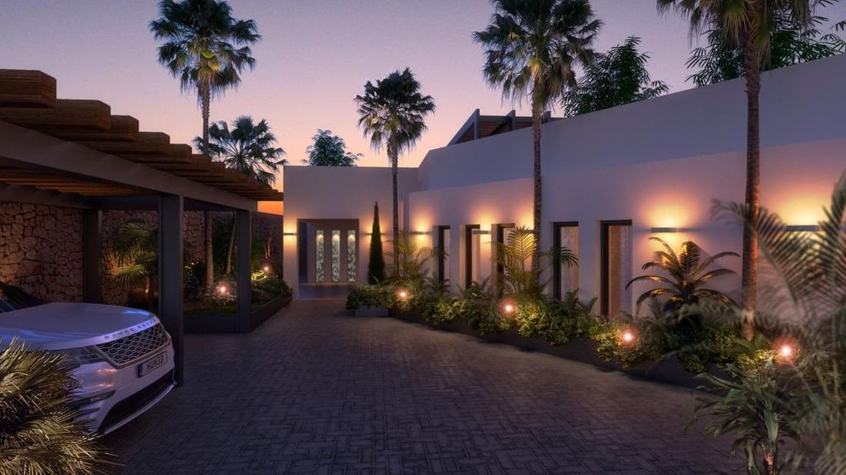 Se vende Villa - Chalet de 4 dormitorios en Costa Del Sol, Málaga, España