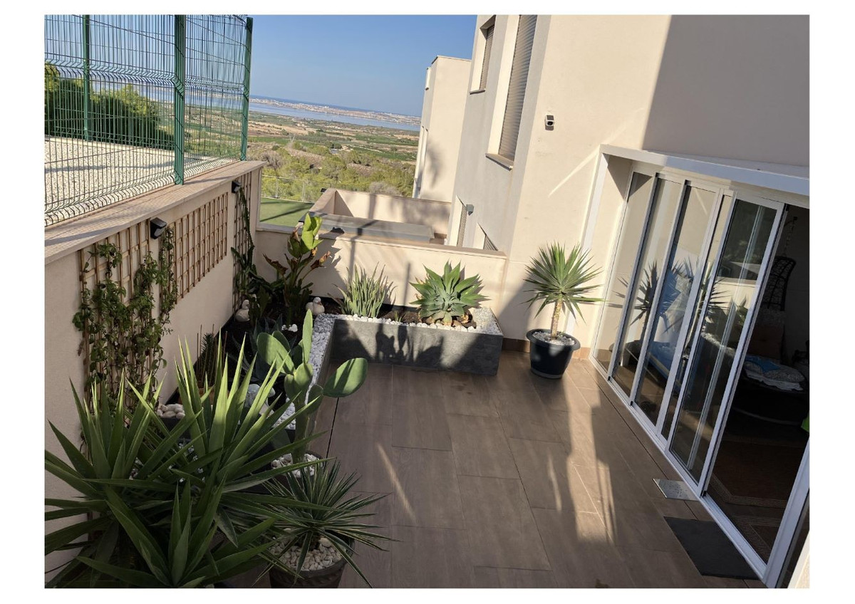 Se vende Bungalow de 2 dormitorios en Costa Blanca, Alicante, España