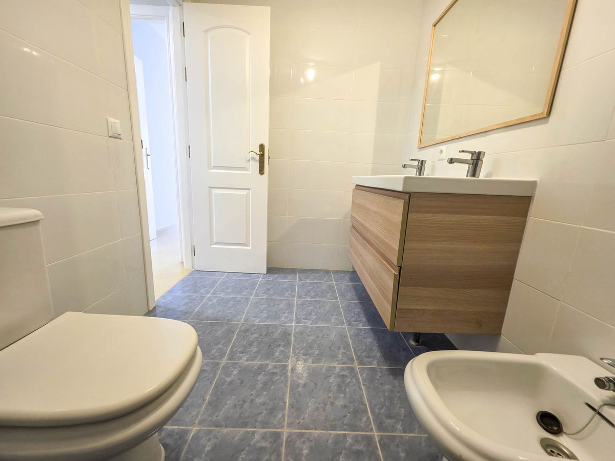 2 Bed Apartment for sale in San Luis De Sabinillas Costa Del Sol, Málaga, Spain
