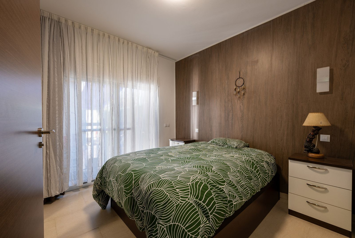2 Bed Apartment for sale in Calahonda Costa Del Sol, Málaga, Spain