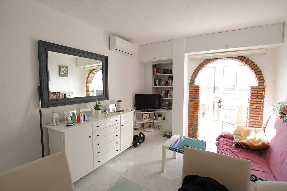 Se vende Apartamento Planta Media de 1 dormitorios en Costa Del Sol, Málaga, España