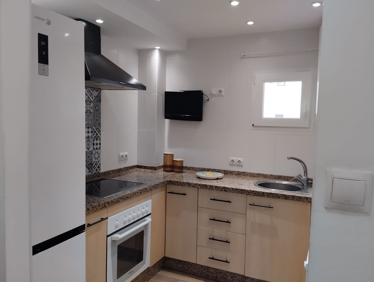 2 Bed Apartment for sale in Marbella Costa Del Sol, Málaga, Spain