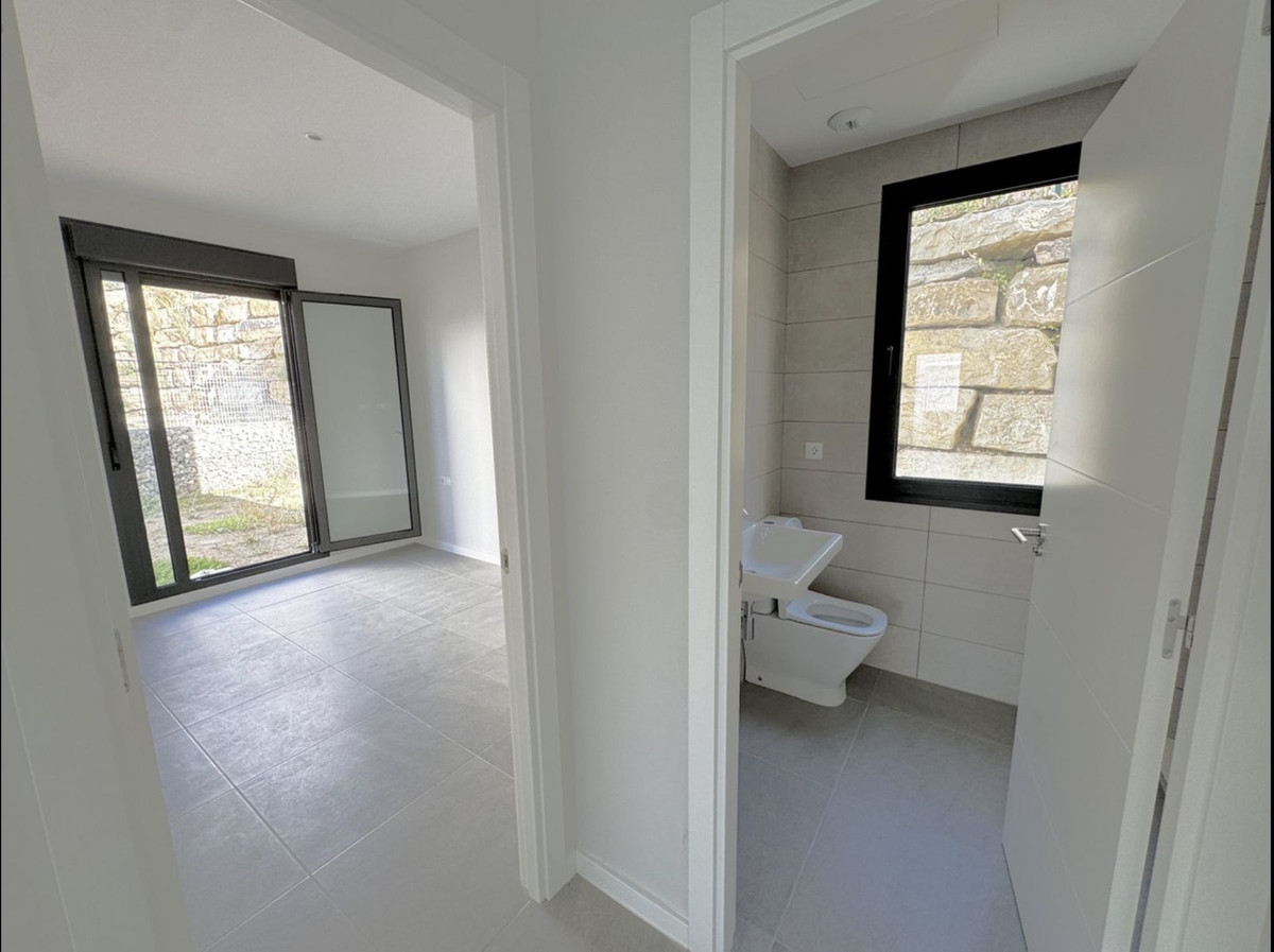 Se vende Pareada de 3 dormitorios en Costa Del Sol, Málaga, España