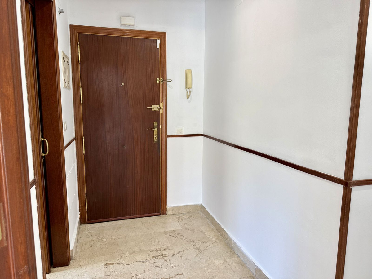 Se vende Apartamento Planta Media de 3 dormitorios en Costa Del Sol, Málaga, España