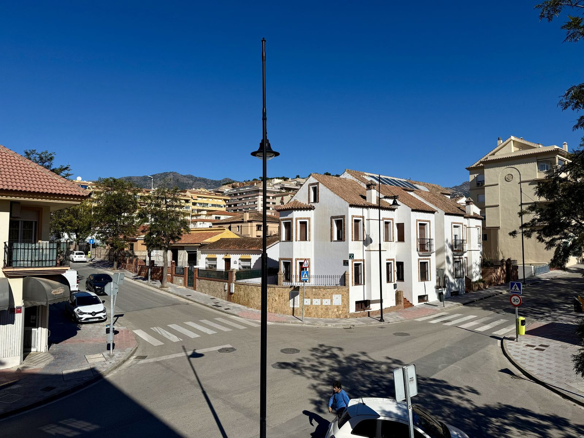 Se vende Apartamento Planta Media de 3 dormitorios en Costa Del Sol, Málaga, España