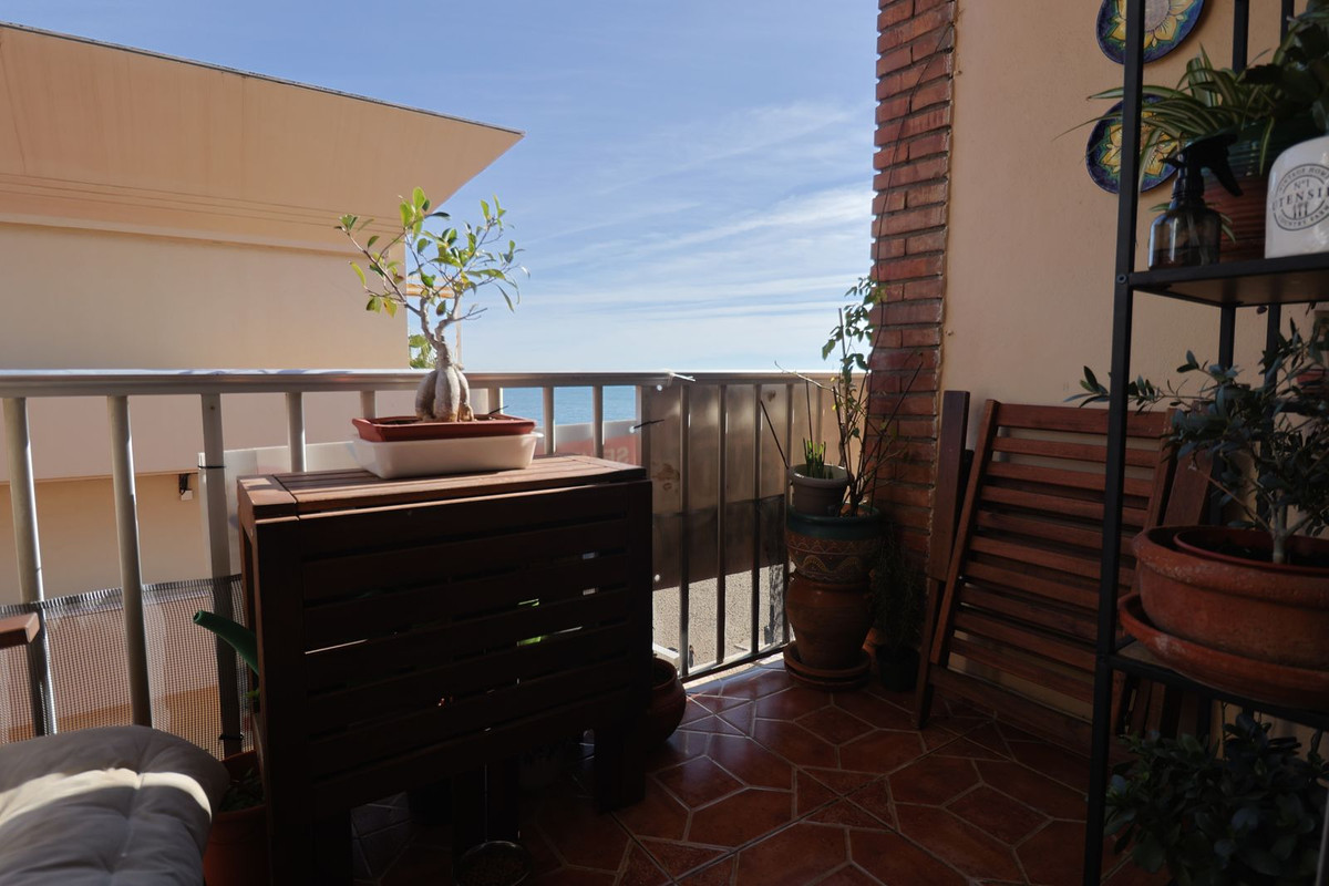 3 Bed Apartment for sale in Estepona Costa Del Sol, Málaga, Spain