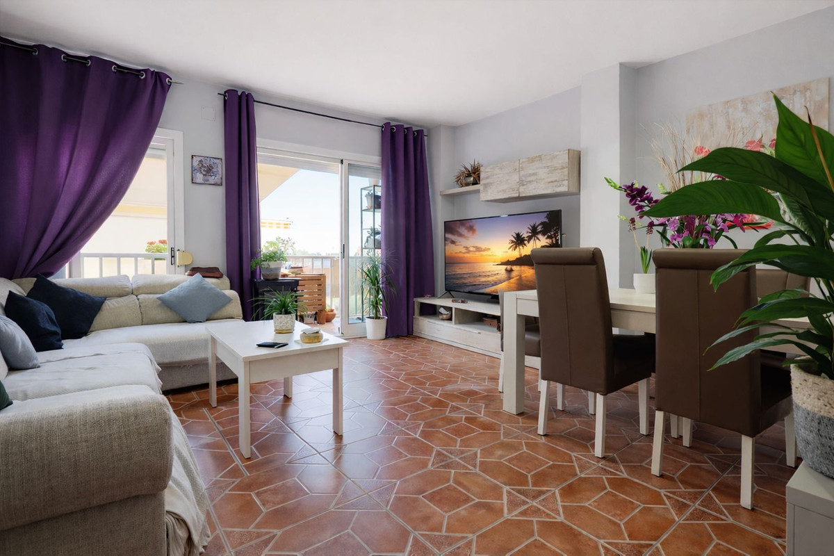 3 Bed Apartment for sale in Estepona Costa Del Sol, Málaga, Spain