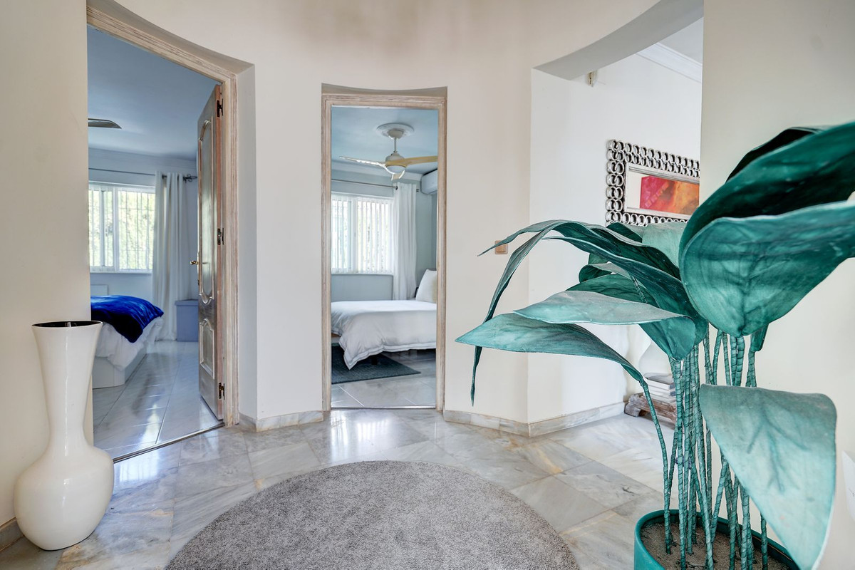 Se vende Villa - Chalet de 3 dormitorios en Costa Del Sol, Málaga, España