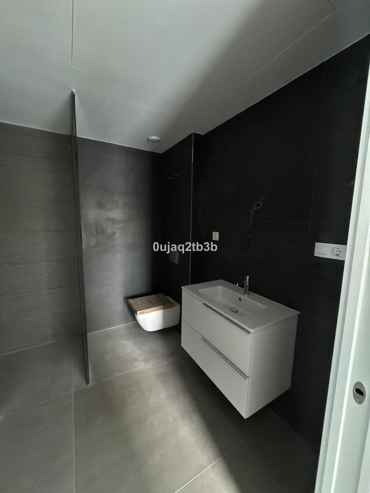 3 Bed Apartment for sale in Estepona Costa Del Sol, Málaga, Spain