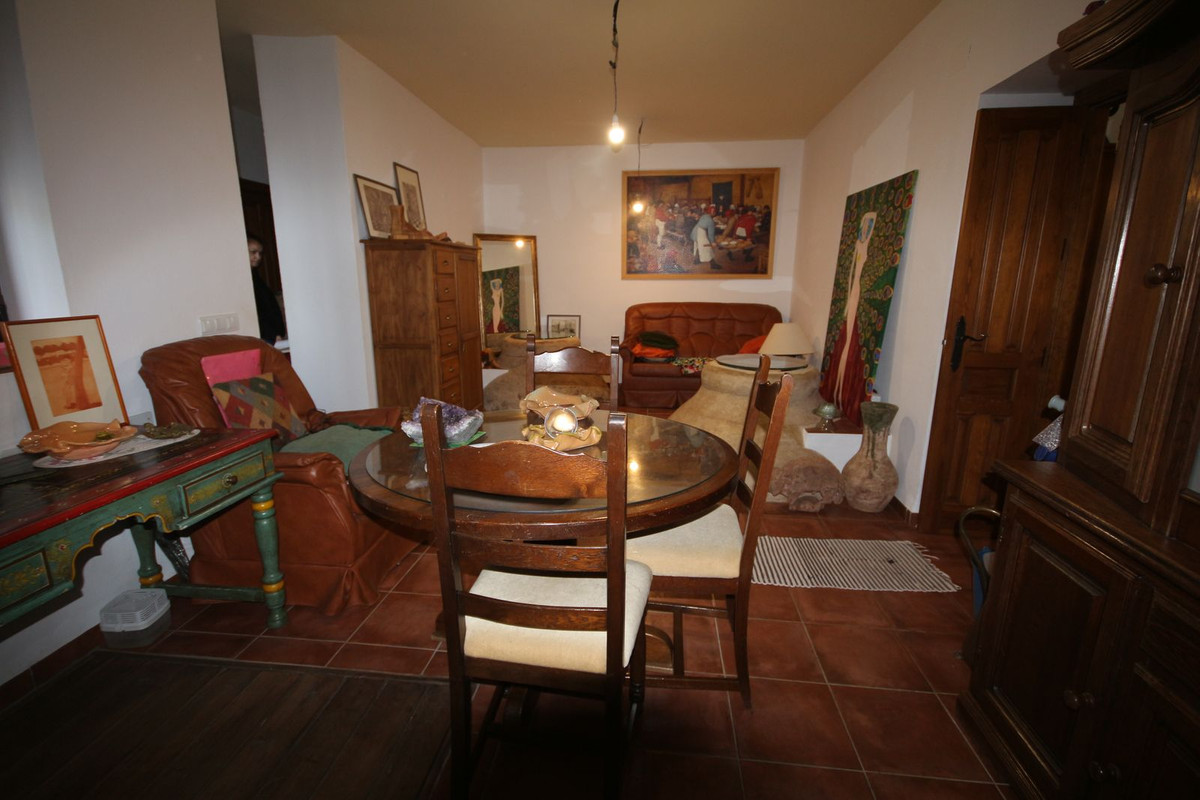 20 Bed Townhouse for sale in Almogía Costa Del Sol, Málaga, Spain