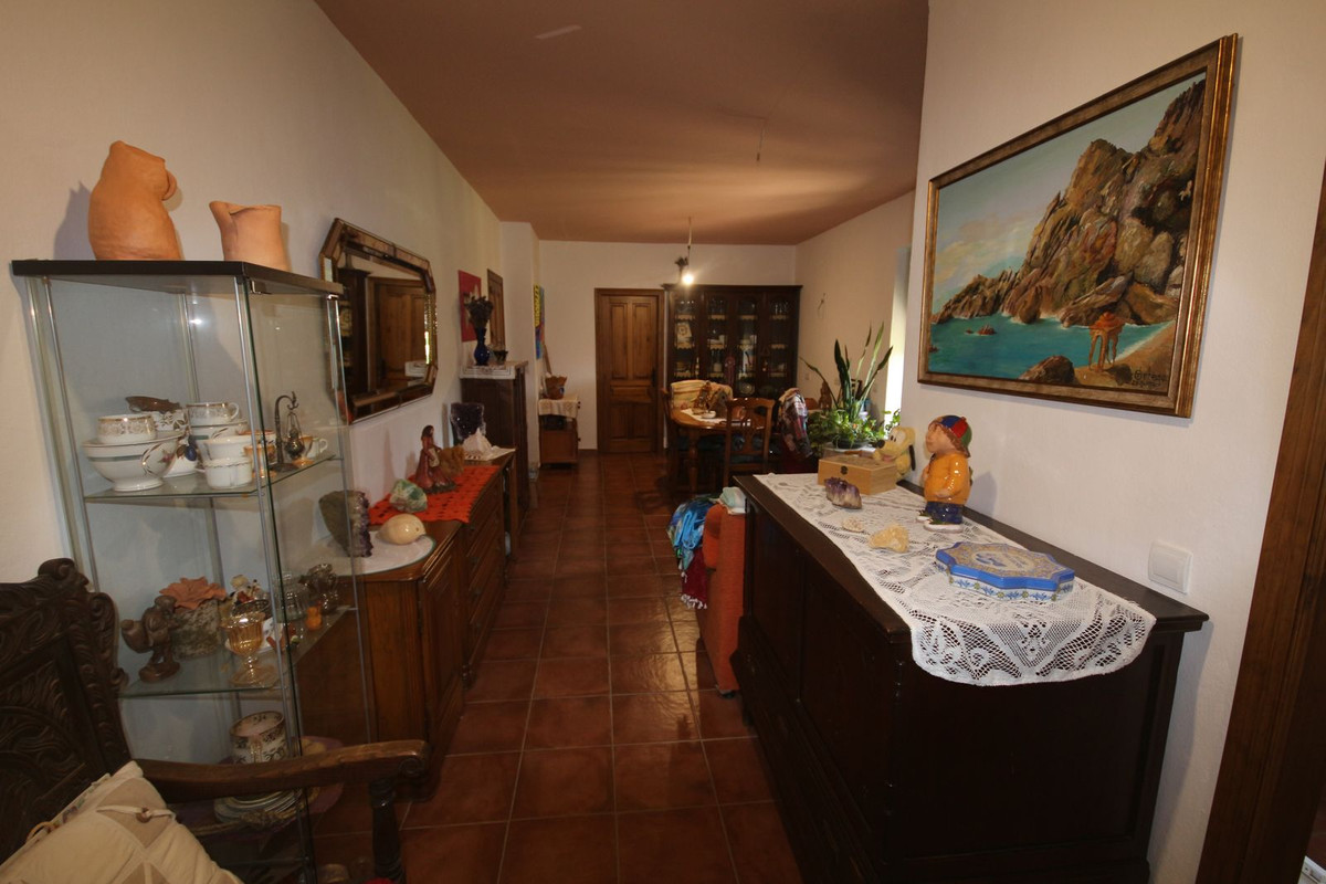 20 Bed Townhouse for sale in Almogía Costa Del Sol, Málaga, Spain