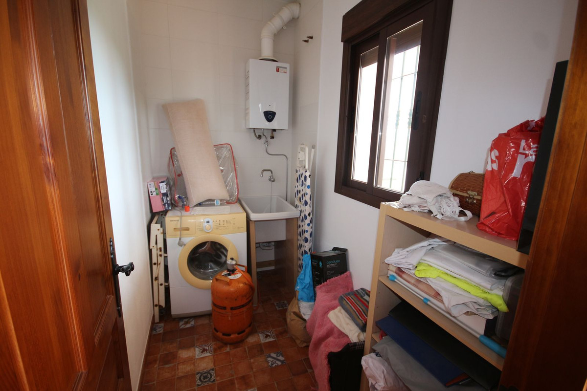 20 Bed Townhouse for sale in Almogía Costa Del Sol, Málaga, Spain