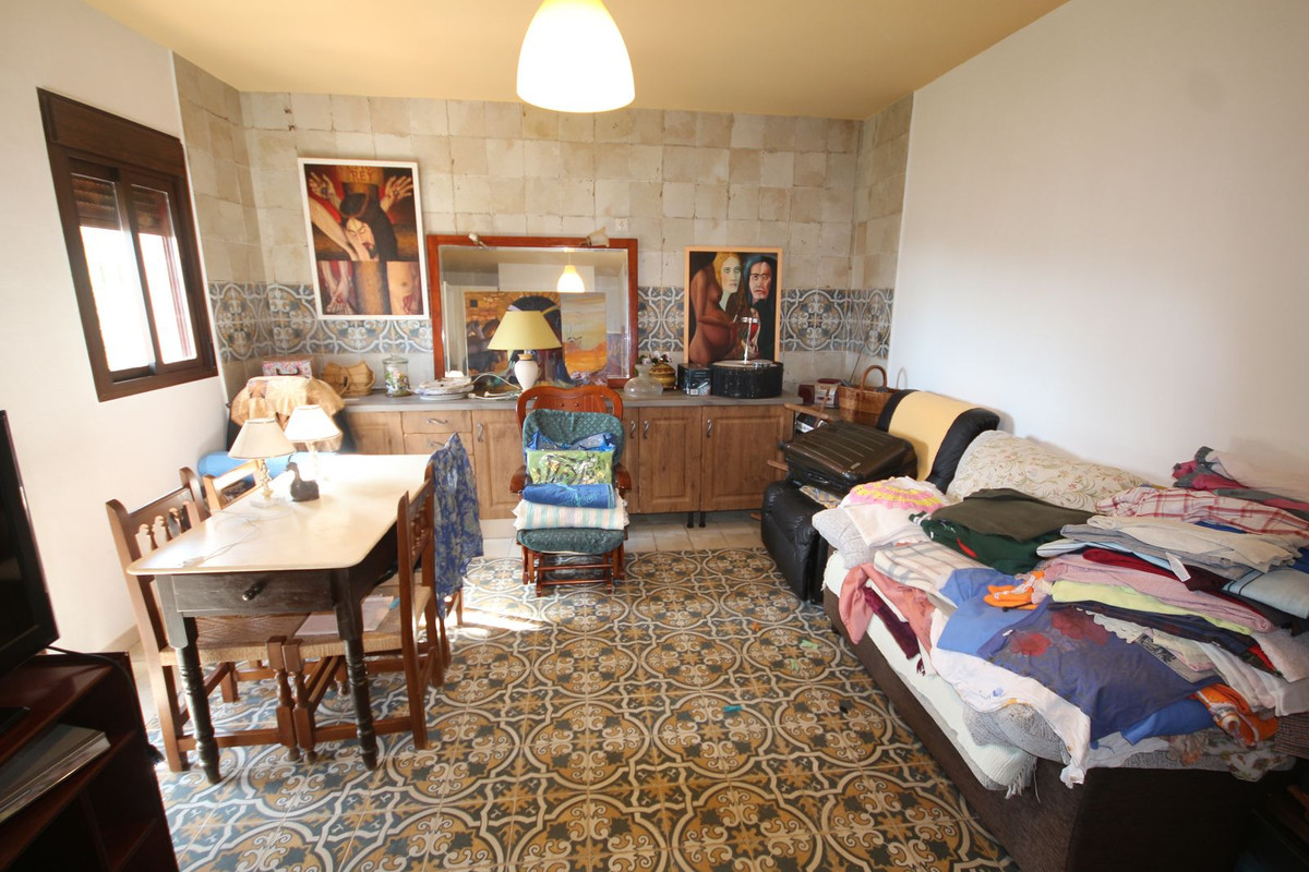20 Bed Townhouse for sale in Almogía Costa Del Sol, Málaga, Spain