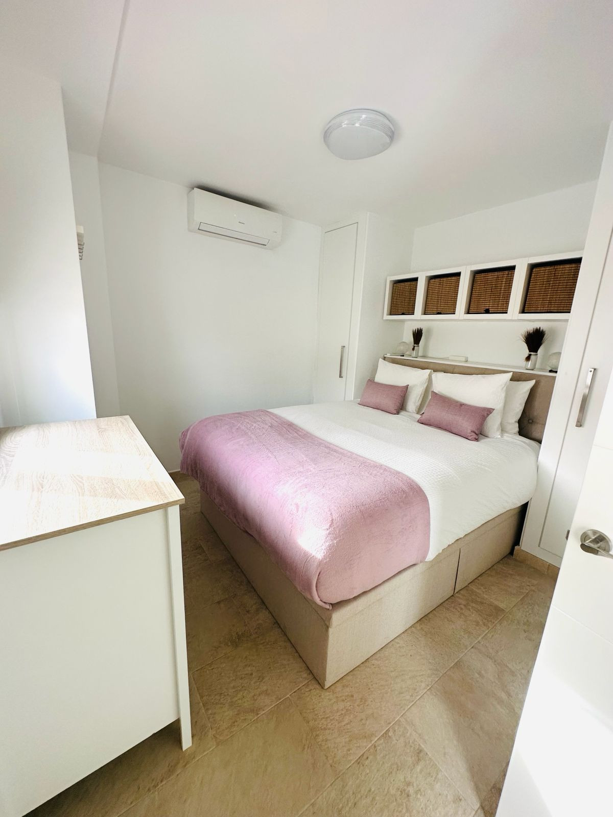 2 Bed Apartment for sale in La Carihuela Costa Del Sol, Málaga, Spain