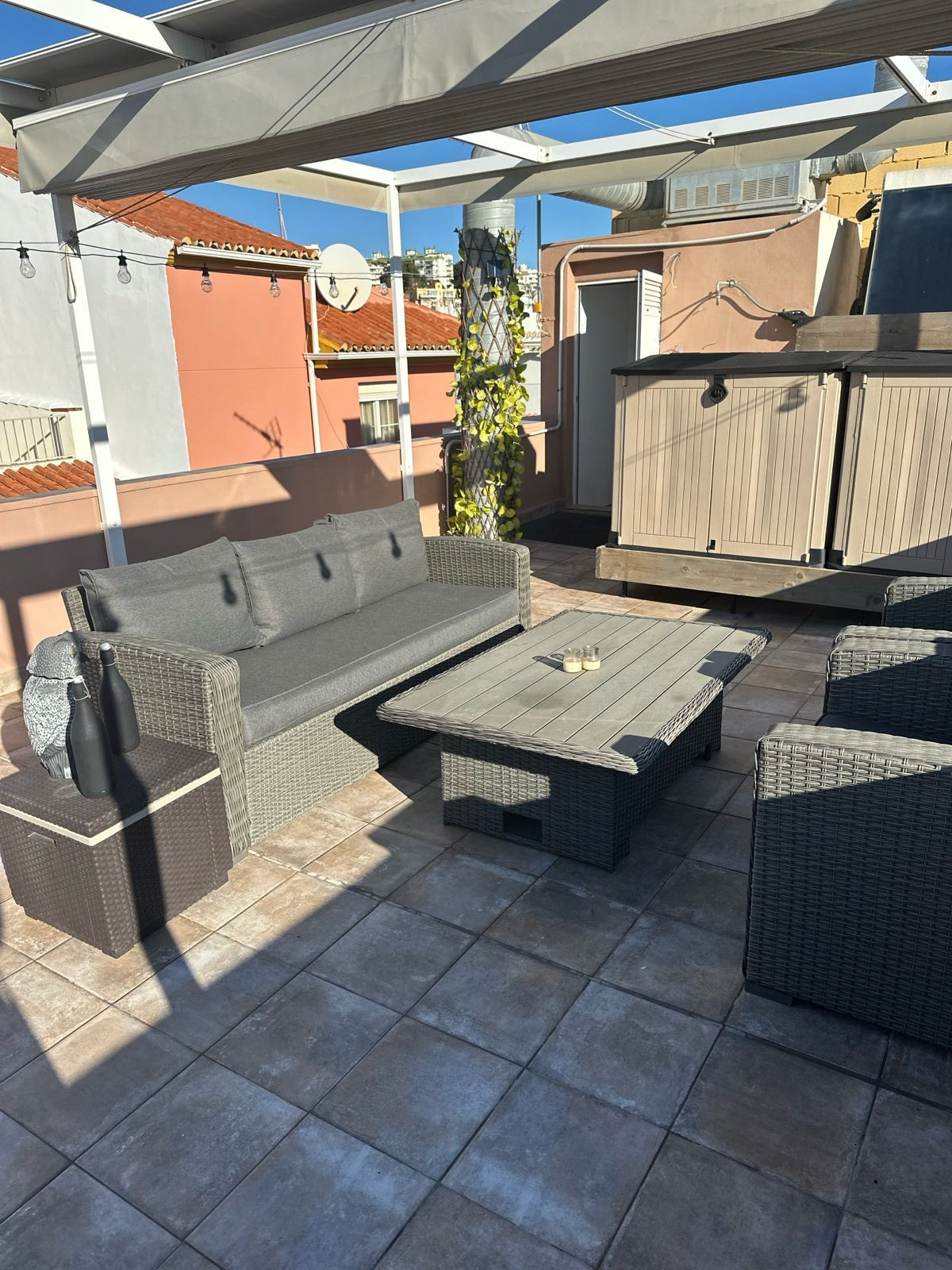 2 Bed Apartment for sale in La Carihuela Costa Del Sol, Málaga, Spain