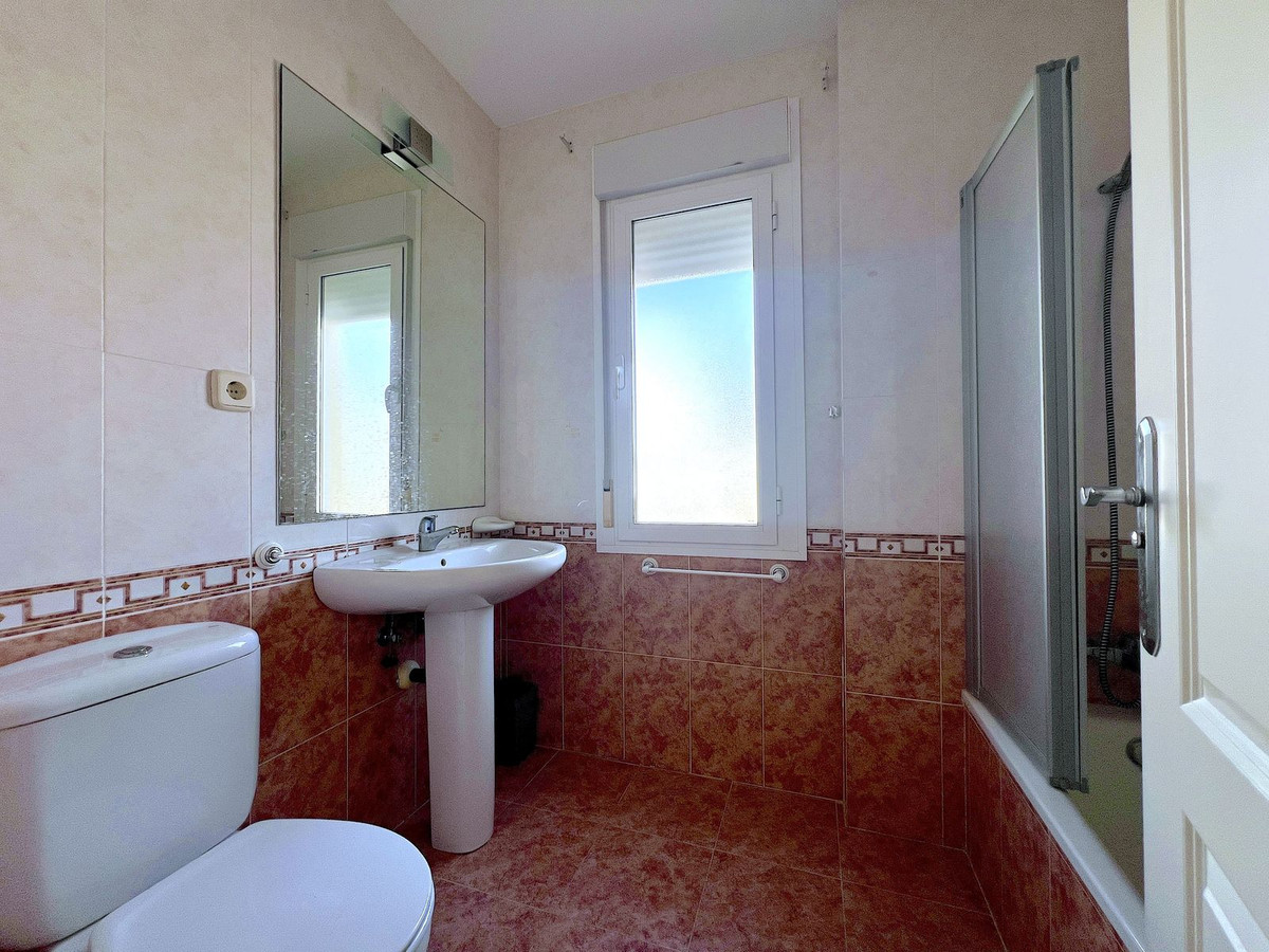 Se vende Pareada de 3 dormitorios en Costa Del Sol, Málaga, España