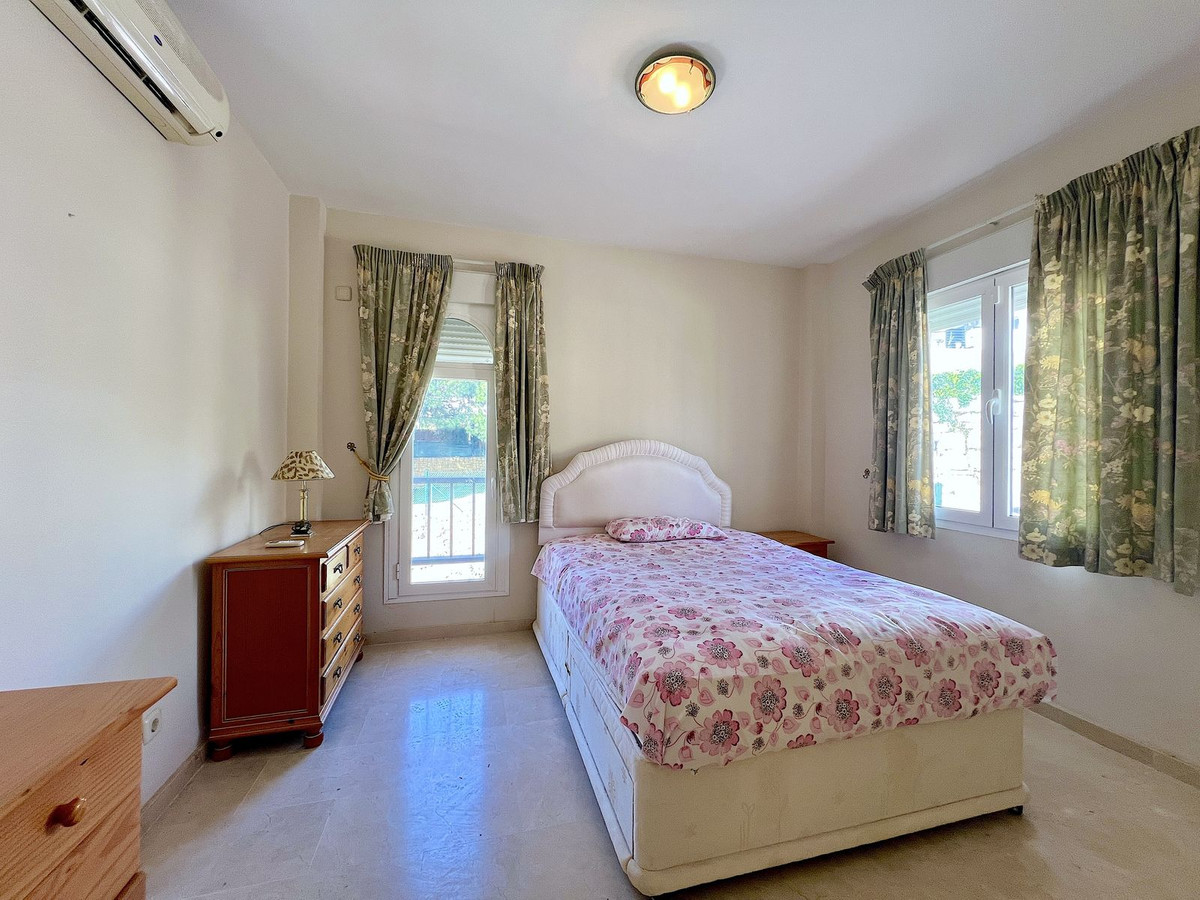 Se vende Pareada de 3 dormitorios en Costa Del Sol, Málaga, España