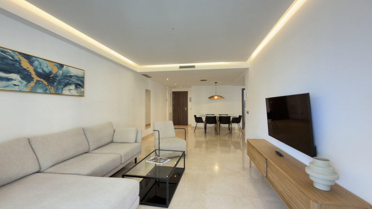 3 Bed Apartment for sale in San Pedro De Alcántara Costa Del Sol, Málaga, Spain
