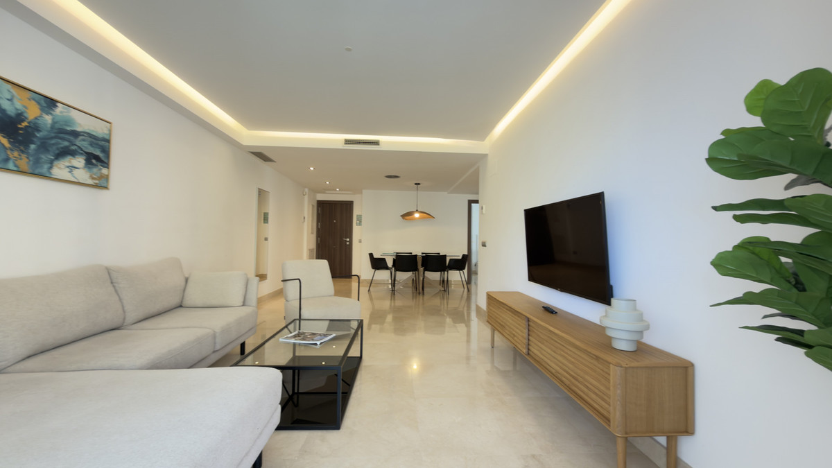 3 Bed Apartment for sale in San Pedro De Alcántara Costa Del Sol, Málaga, Spain