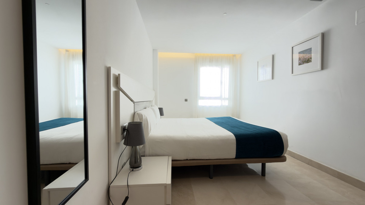 3 Bed Apartment for sale in San Pedro De Alcántara Costa Del Sol, Málaga, Spain