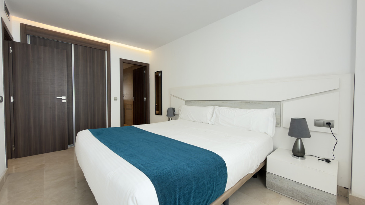 3 Bed Apartment for sale in San Pedro De Alcántara Costa Del Sol, Málaga, Spain