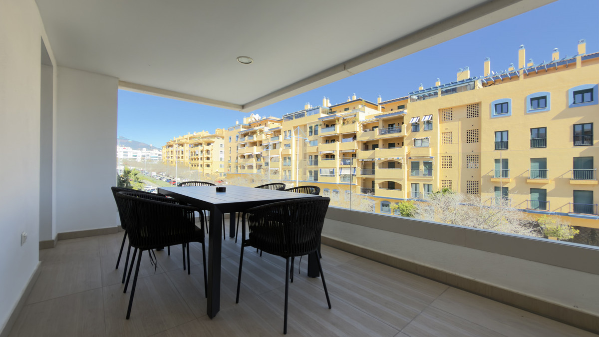 3 Bed Apartment for sale in San Pedro De Alcántara Costa Del Sol, Málaga, Spain