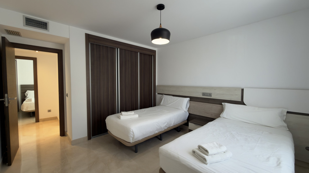 3 Bed Apartment for sale in San Pedro De Alcántara Costa Del Sol, Málaga, Spain