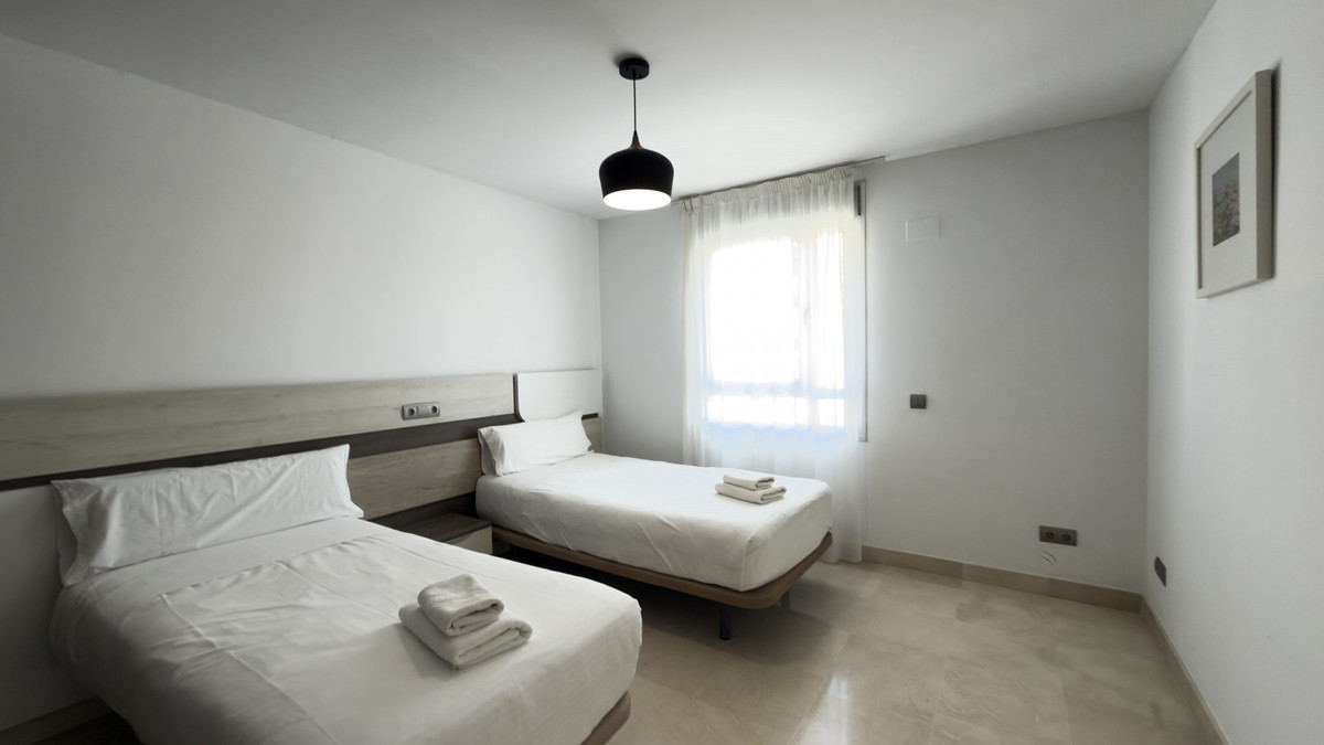 3 Bed Apartment for sale in San Pedro De Alcántara Costa Del Sol, Málaga, Spain