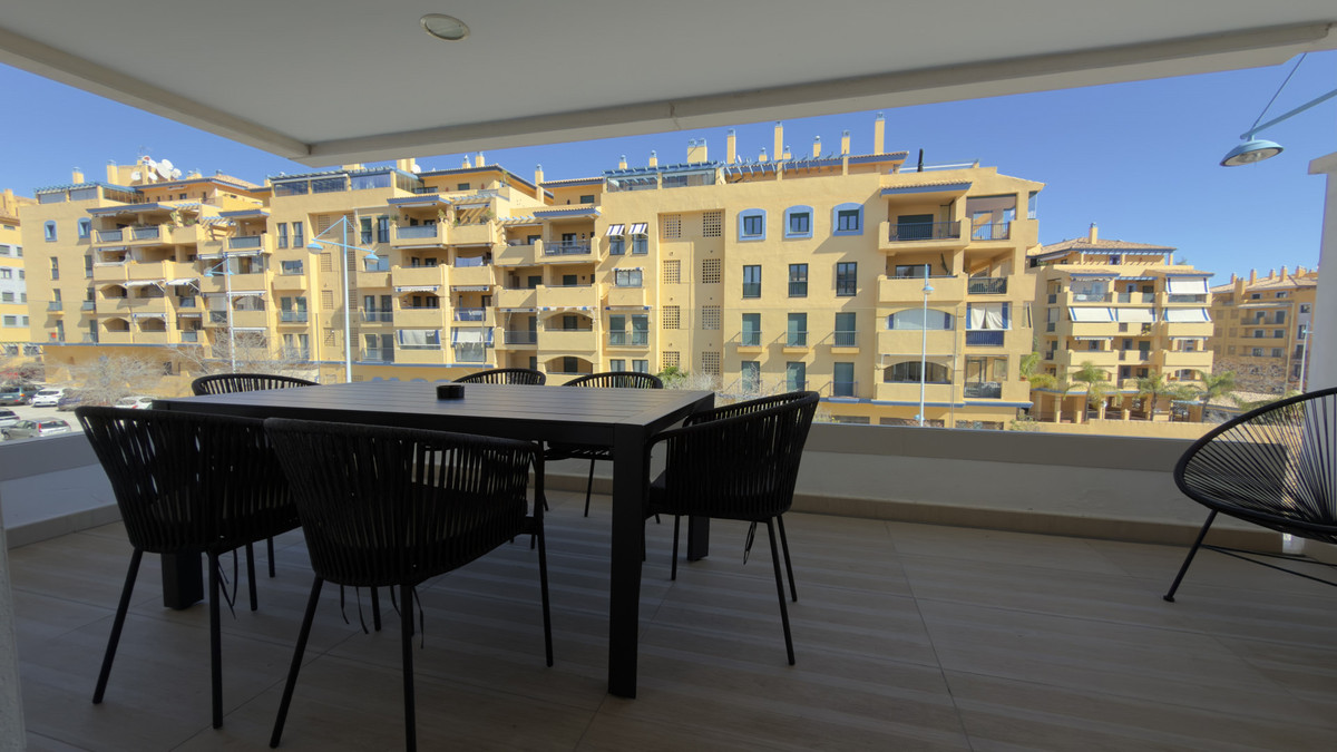 3 Bed Apartment for sale in San Pedro De Alcántara Costa Del Sol, Málaga, Spain