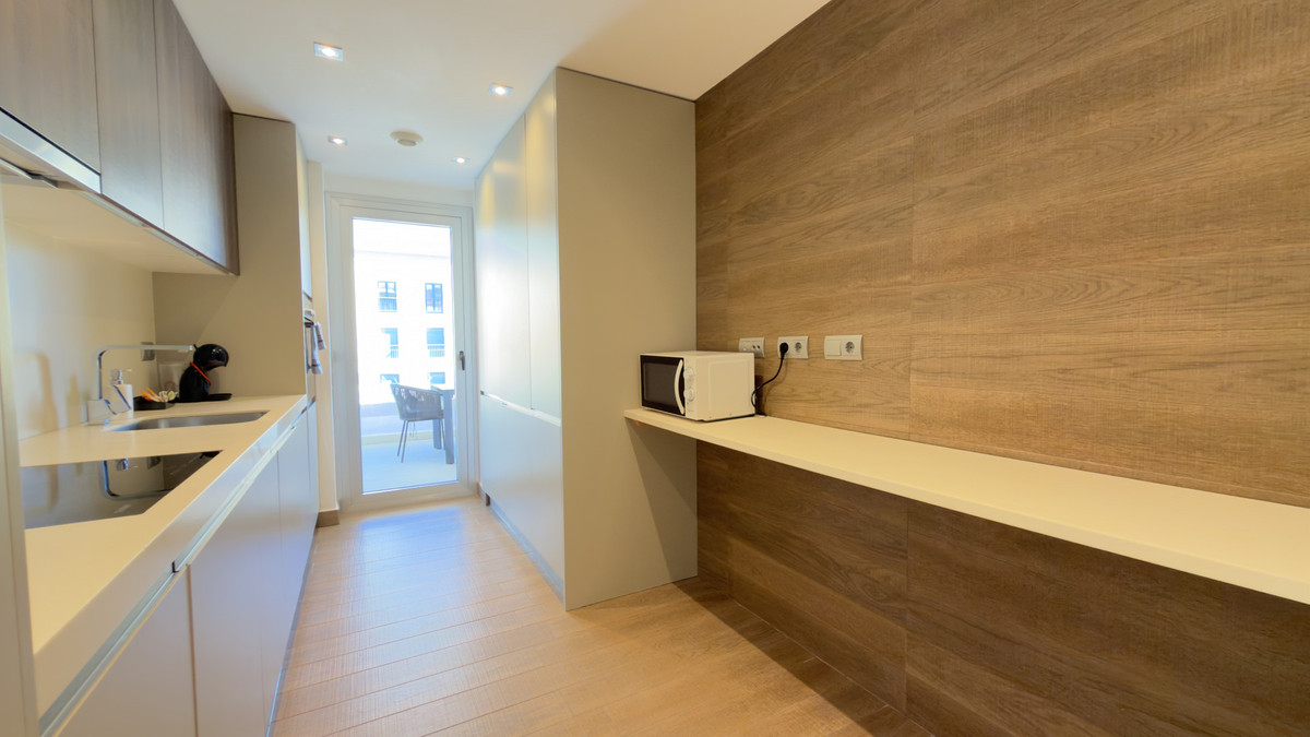 3 Bed Apartment for sale in San Pedro De Alcántara Costa Del Sol, Málaga, Spain