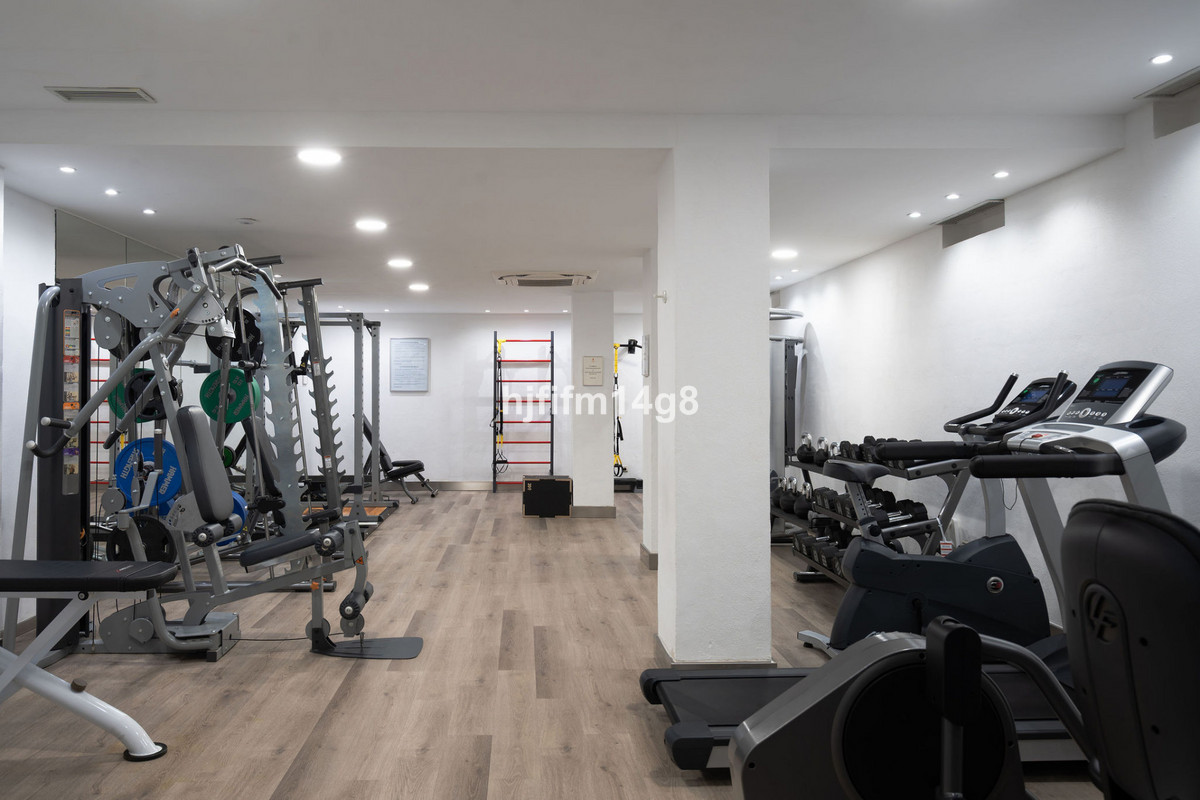 Se vende Apartamento Planta Media de 3 dormitorios en Costa Del Sol, Málaga, España