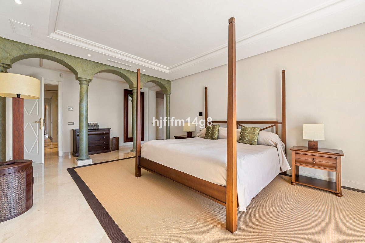 Se vende Apartamento Planta Media de 3 dormitorios en Costa Del Sol, Málaga, España