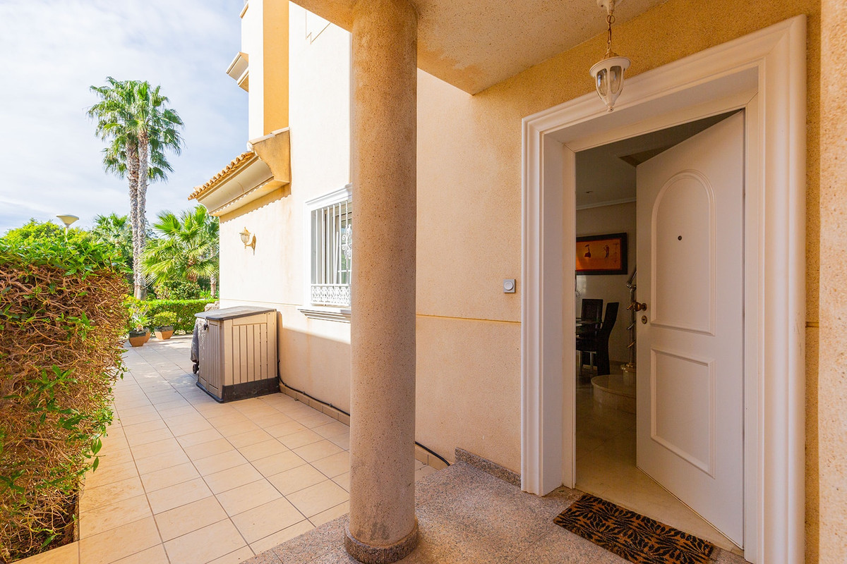 Se vende Villa - Chalet de 2 dormitorios en Costa Blanca, Alicante, España