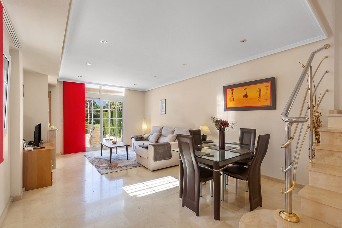 Se vende Villa - Chalet de 2 dormitorios en Costa Blanca, Alicante, España