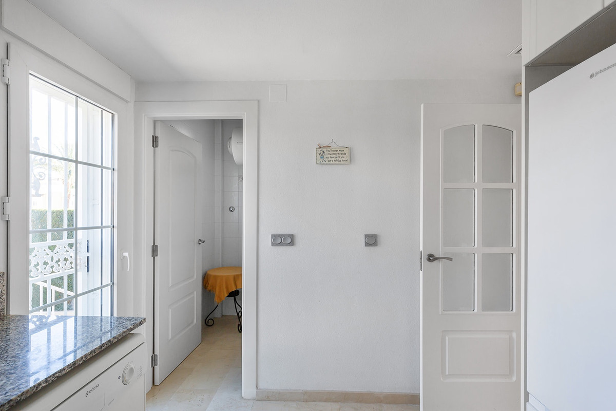 Se vende Villa - Chalet de 2 dormitorios en Costa Blanca, Alicante, España