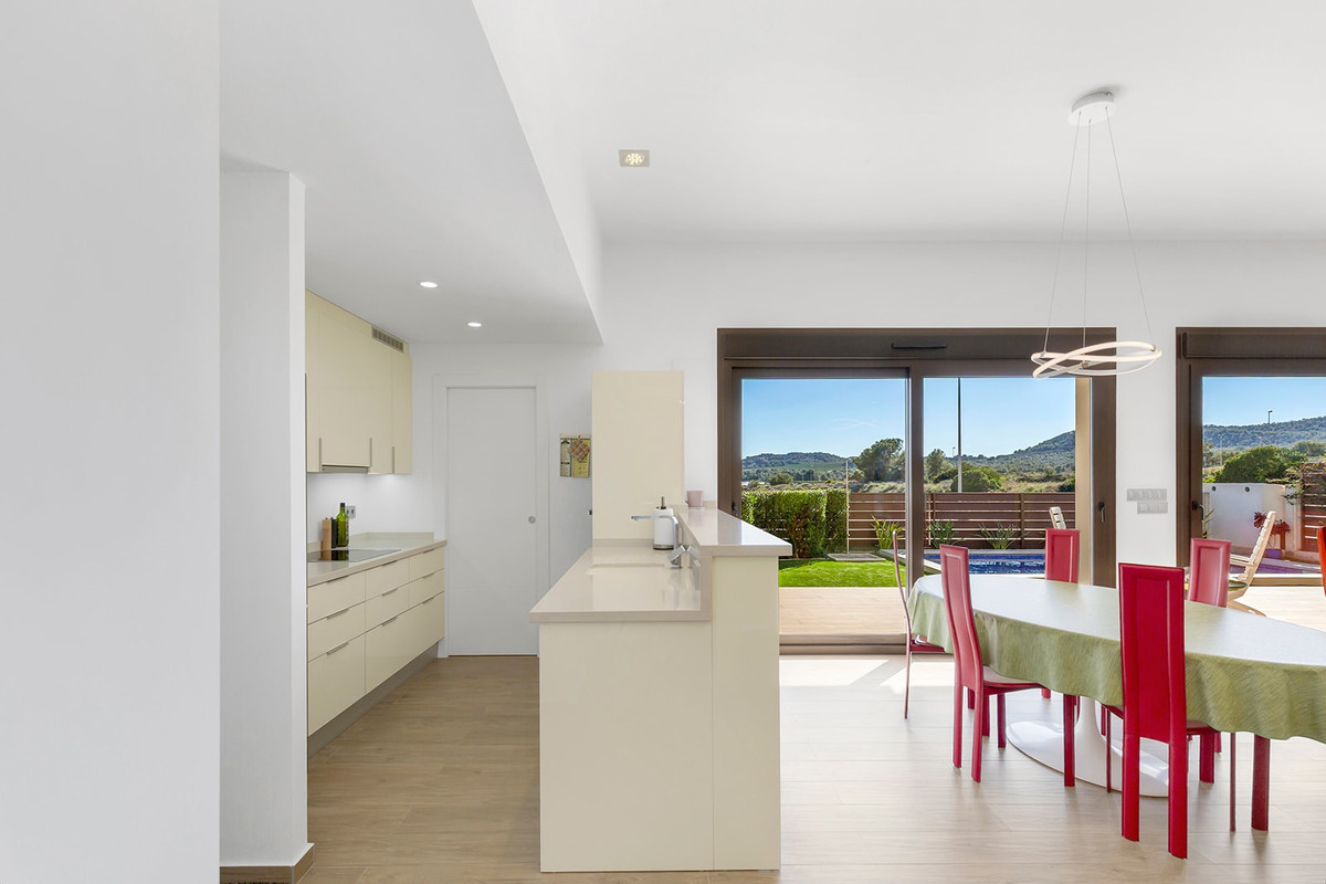 Se vende Villa - Chalet de 3 dormitorios en Costa Blanca, Alicante, España