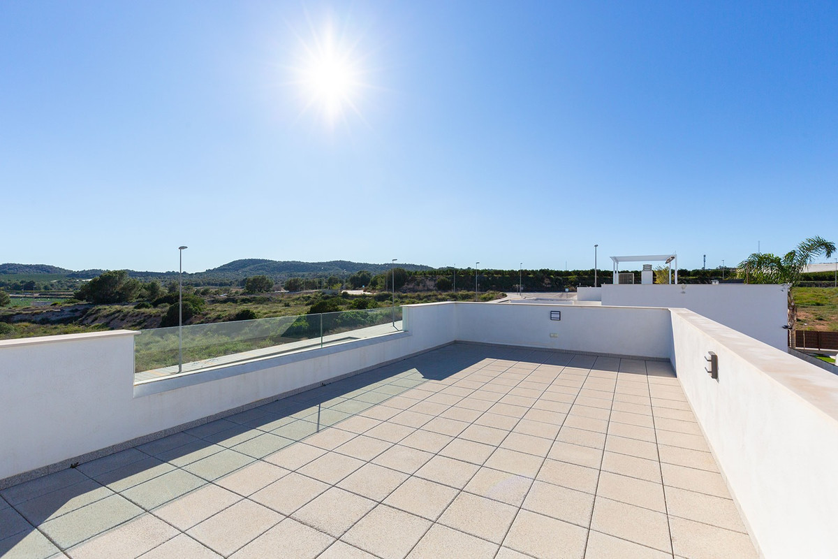 Se vende Villa - Chalet de 3 dormitorios en Costa Blanca, Alicante, España