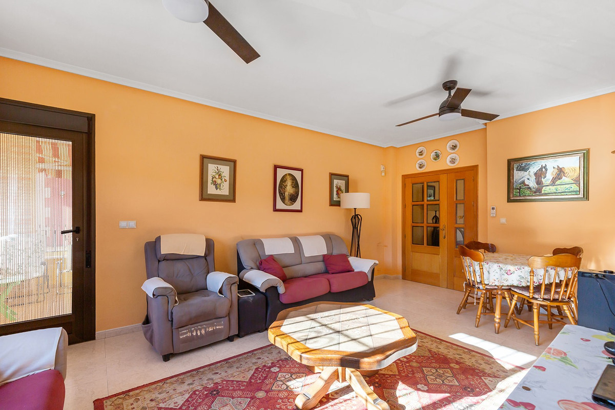 Se vende Villa - Chalet de 3 dormitorios en Costa Blanca, Alicante, España