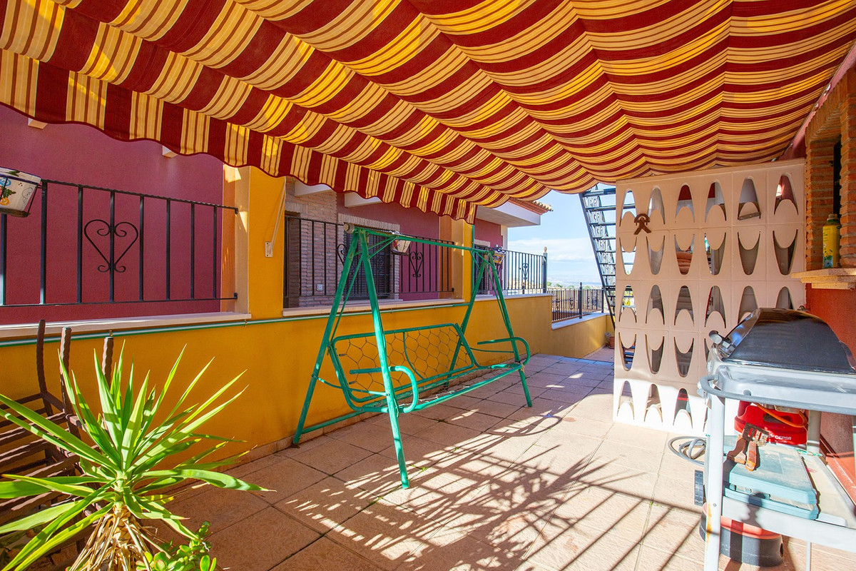 Se vende Villa - Chalet de 3 dormitorios en Costa Blanca, Alicante, España