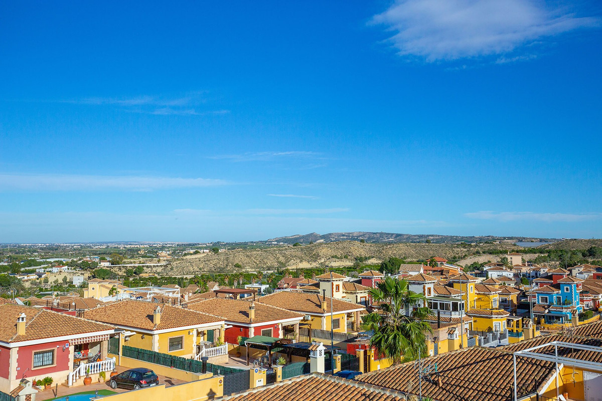 Se vende Villa - Chalet de 3 dormitorios en Costa Blanca, Alicante, España
