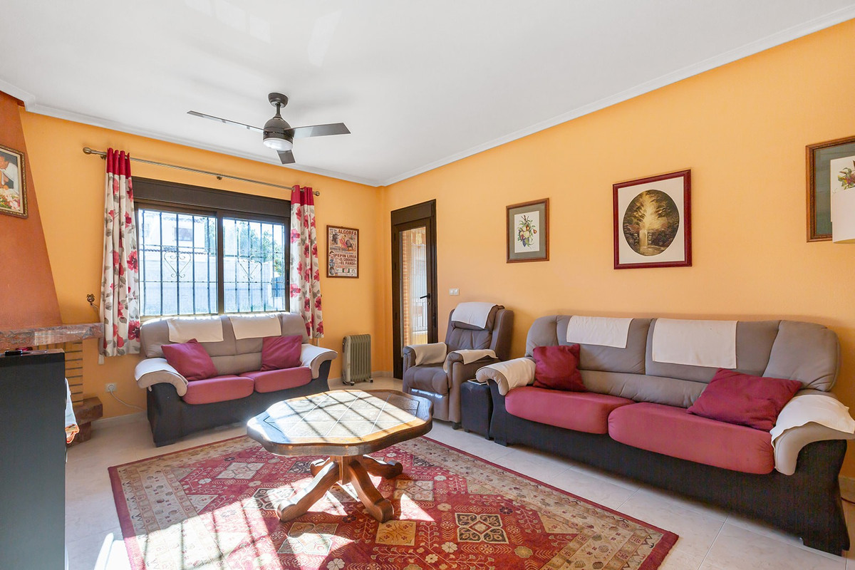 Se vende Villa - Chalet de 3 dormitorios en Costa Blanca, Alicante, España