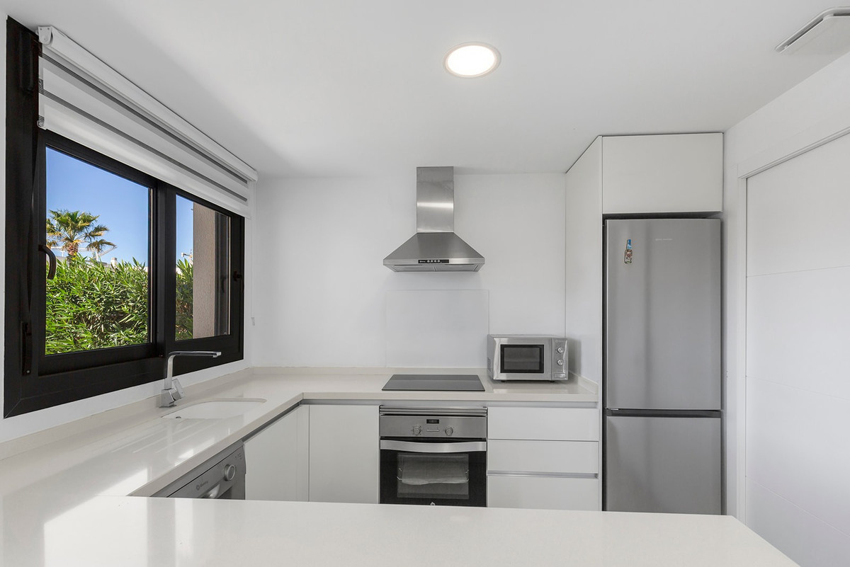 Se vende Villa - Chalet de 3 dormitorios en Costa Blanca, Alicante, España