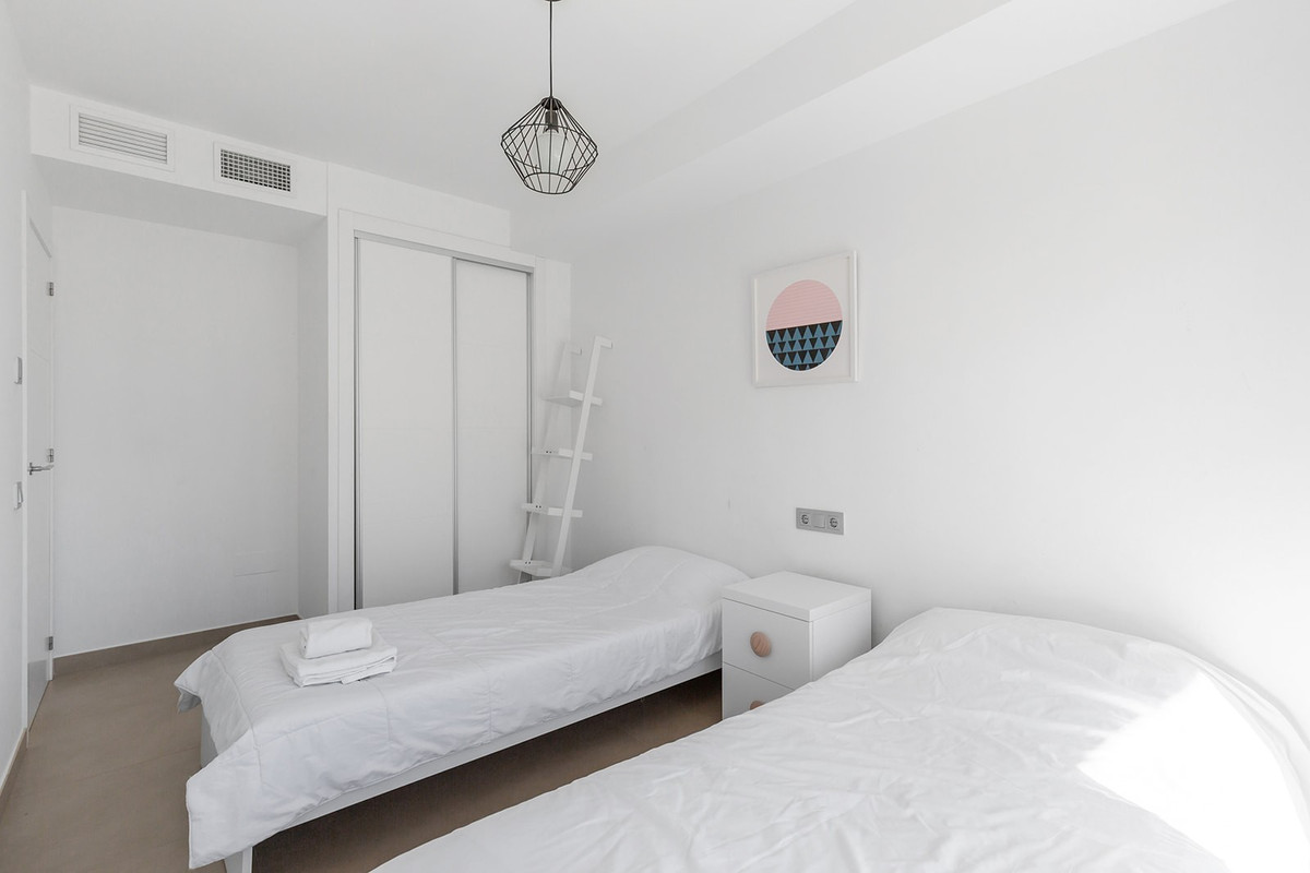 Se vende Villa - Chalet de 3 dormitorios en Costa Blanca, Alicante, España