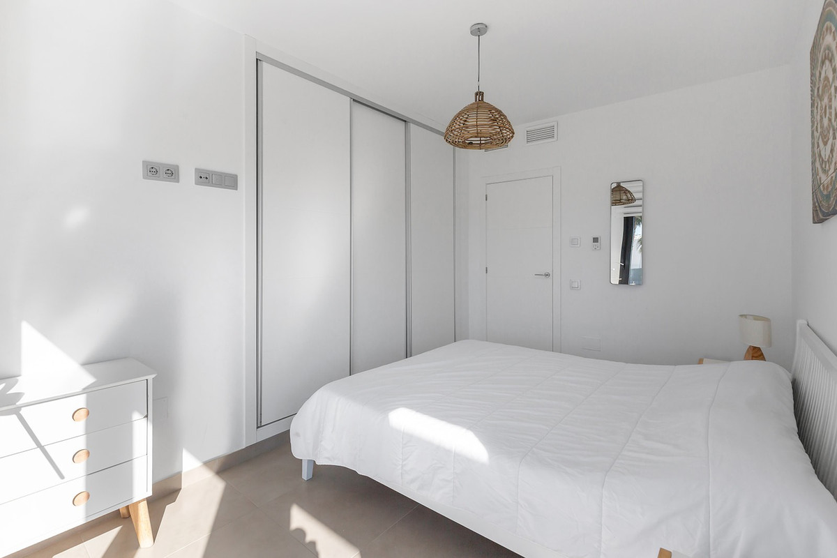 Se vende Villa - Chalet de 3 dormitorios en Costa Blanca, Alicante, España