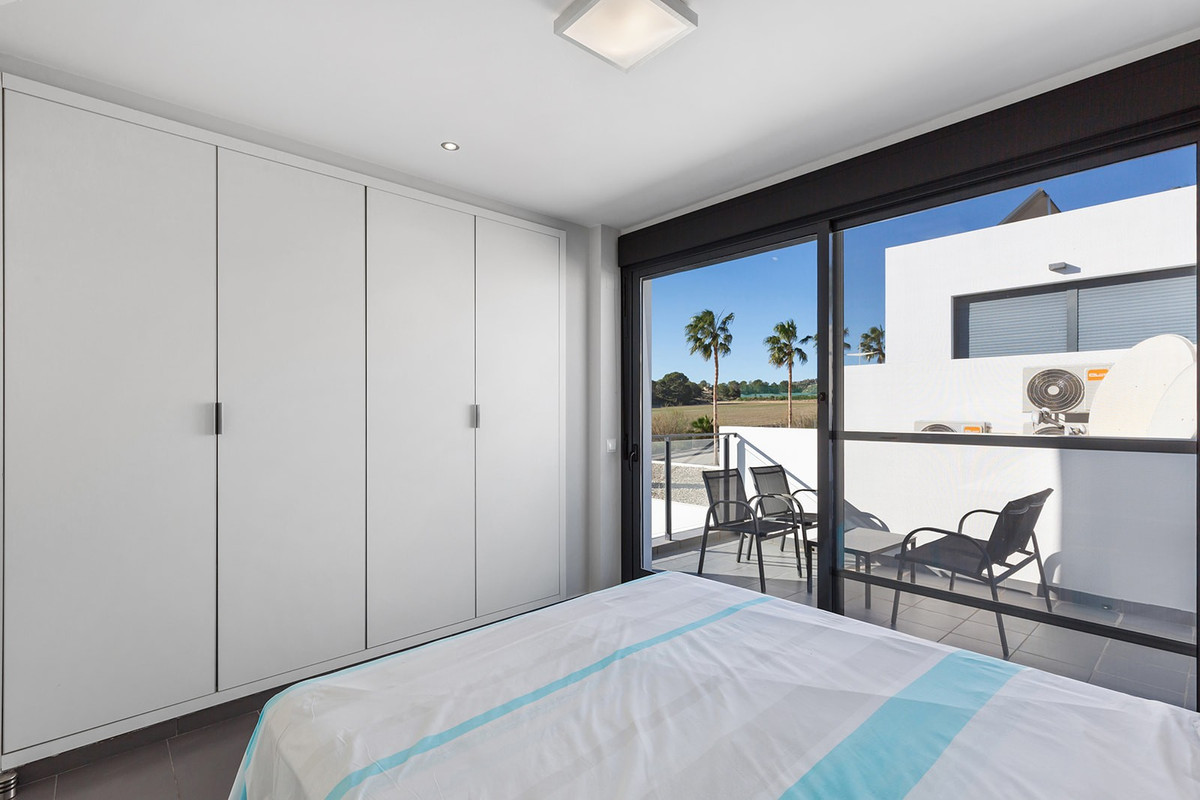 Se vende Villa - Chalet de 3 dormitorios en Costa Blanca, Alicante, España