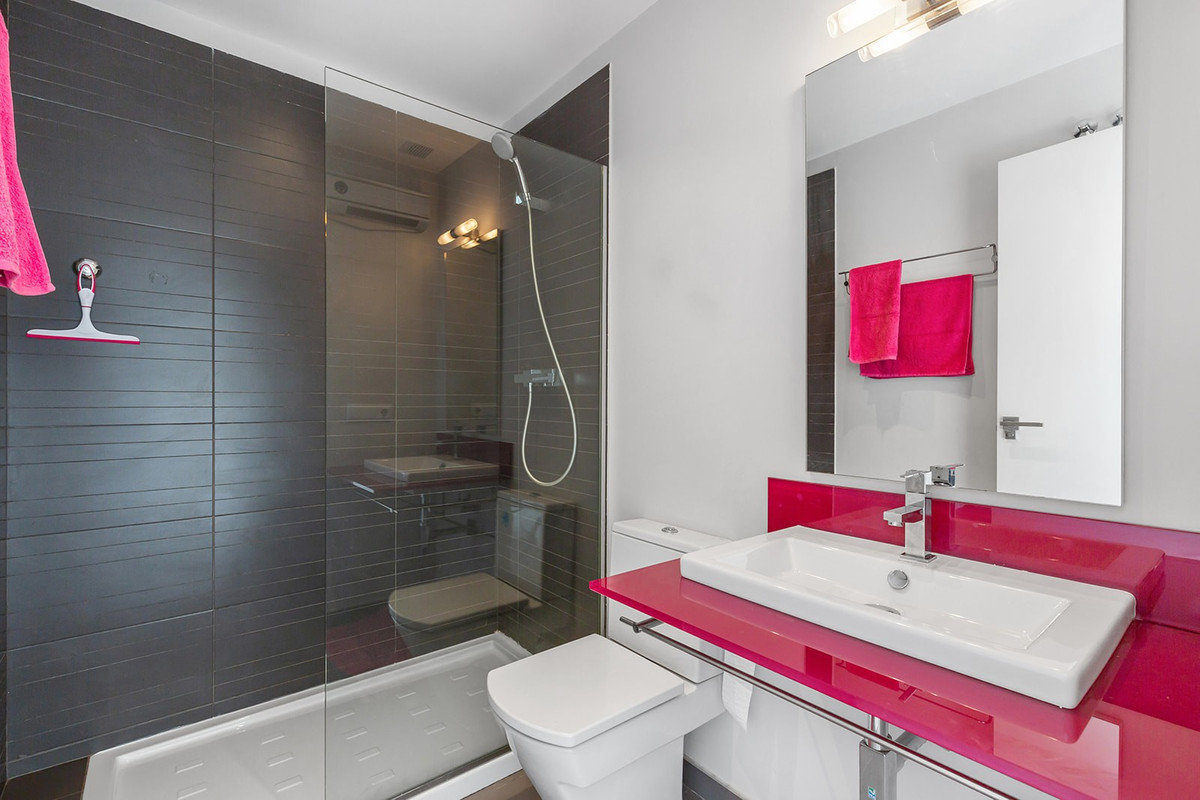 Se vende Villa - Chalet de 3 dormitorios en Costa Blanca, Alicante, España