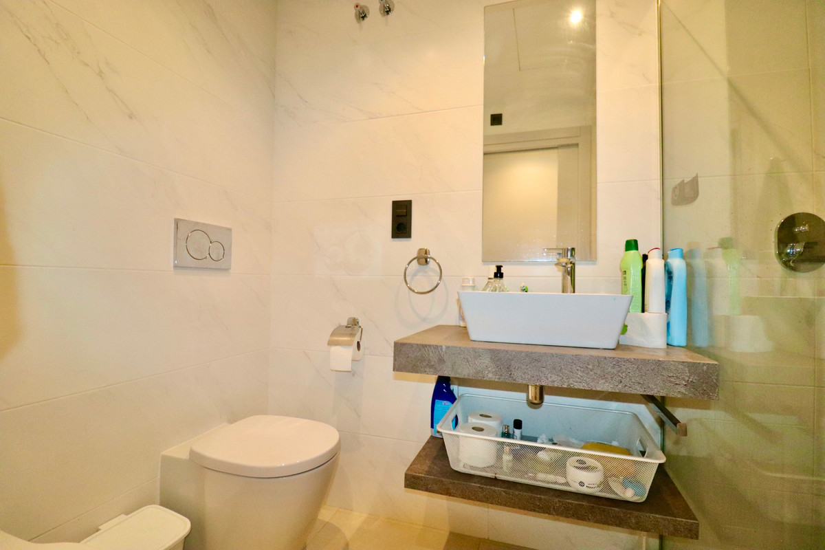 3 Bed Apartment for sale in Guardamar Del Segura Costa Blanca, Alicante, Spain
