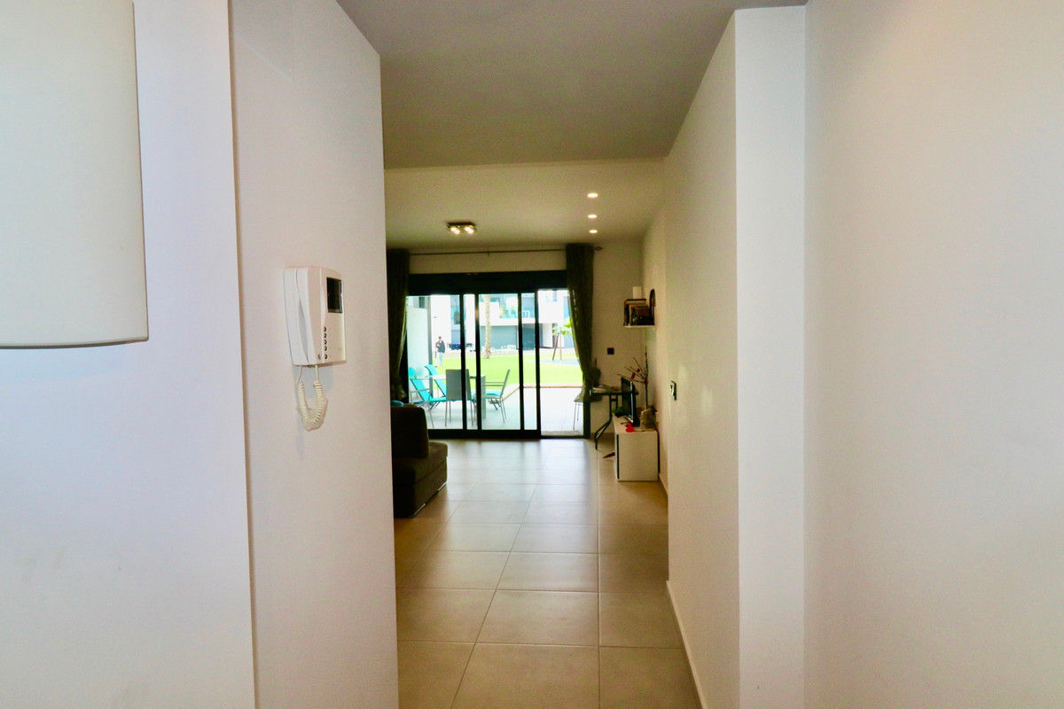 3 Bed Apartment for sale in Guardamar Del Segura Costa Blanca, Alicante, Spain